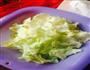 手撕包菜的做法图解2