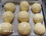 奶香豆沙餐包的做法步骤12