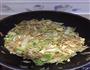 鸡蛋炒饼的做法图解3