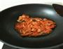 辣白菜炒年糕的做法图解3