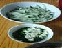 青瓜肉片拌面的做法图解2