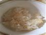 银耳雪梨红枣汤的做法图解1