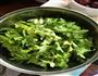 蒸芹菜叶的做法图解1