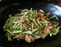 蒜薹炒肉的做法图解4