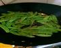 蒜蓉荷兰豆的做法图解2
