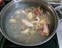 板栗焖鸡的做法图解3
