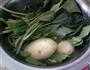 凉拌菠菜土豆丝的做法图解1