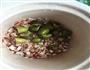 霍斛青橄榄炖花生猪肺粉肠汤的做法步骤2