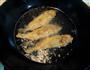 油炸小黄鱼的做法图解6