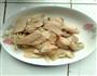 川菜经典-蒜苗回锅肉的做法图解1