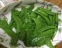 豌豆尖炒墨鱼的做法图解1