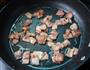 杂菇培根披萨的做法图解6