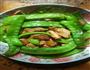 瘦肉炒荷兰豆的做法图解1