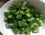 芹菜炒肉的做法图解2