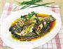 粤式清蒸鲫鱼的做法图解13