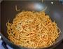 上海韭黄炒面的做法图解5
