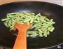 干煸豆角的做法图解2