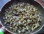 九层塔炒薄壳的做法图解5