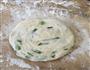 葱油饼的做法图解3