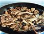 超香小鸡炖蘑菇的做法图解6