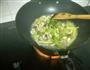 蘑菇芹菜炒肉的做法图解6