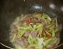 芹菜炒腊肠的做法图解5
