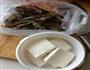 虾仁蒸豆腐的做法图解1