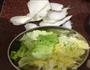 白菜饺子+芹菜饺子的做法图解2