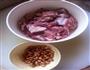花生米豆豉蒸排骨的做法图解1