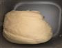 奶香小餐包-附面包机揉面技巧的做法图解1