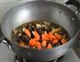 胡萝卜香菇炖鸡的做法图解5