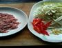韭黄肉丝的做法图解1