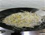 清炒绿豆芽的做法图解2