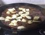 松蘑土豆炖鸡翅的做法图解13