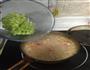鲜虾芹菜肉末粥的做法图解9