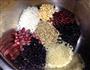 红枣杂粮八宝粥的做法步骤1