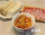 泡菜肥牛火锅的做法图解1