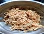 烤鸡胸肉干丝的做法图解4