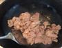 木耳炒肉的做法图解2