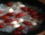 银耳炖红枣鹌鹑蛋的做法图解6