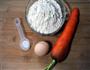 胡萝卜面的做法图解1