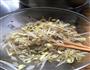 凉拌豆芽的做法图解7