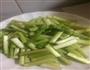 芦笋炒蘑菇的做法图解2