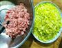 韭黄猪肉馅的做法图解2