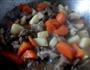 胡萝卜土豆炖牛肉的做法图解3
