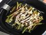 空气炸锅蒜香豆角的做法图解5