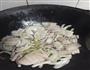 洋葱鱿鱼片的做法图解3