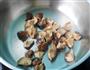 香菇栗子烧排骨的做法图解6