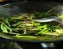牛肉炒芹菜的做法图解6