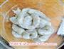 翡翠虾球的做法图解1
